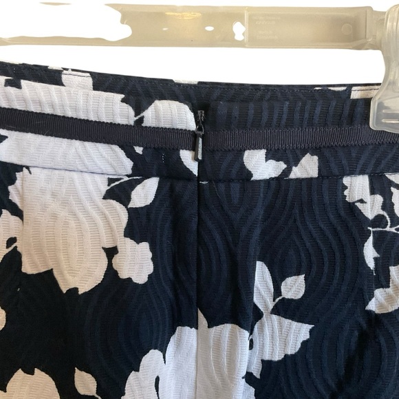 Talbots White and Blue Knee-Length Pencil Skirt - Picture 8 of 9